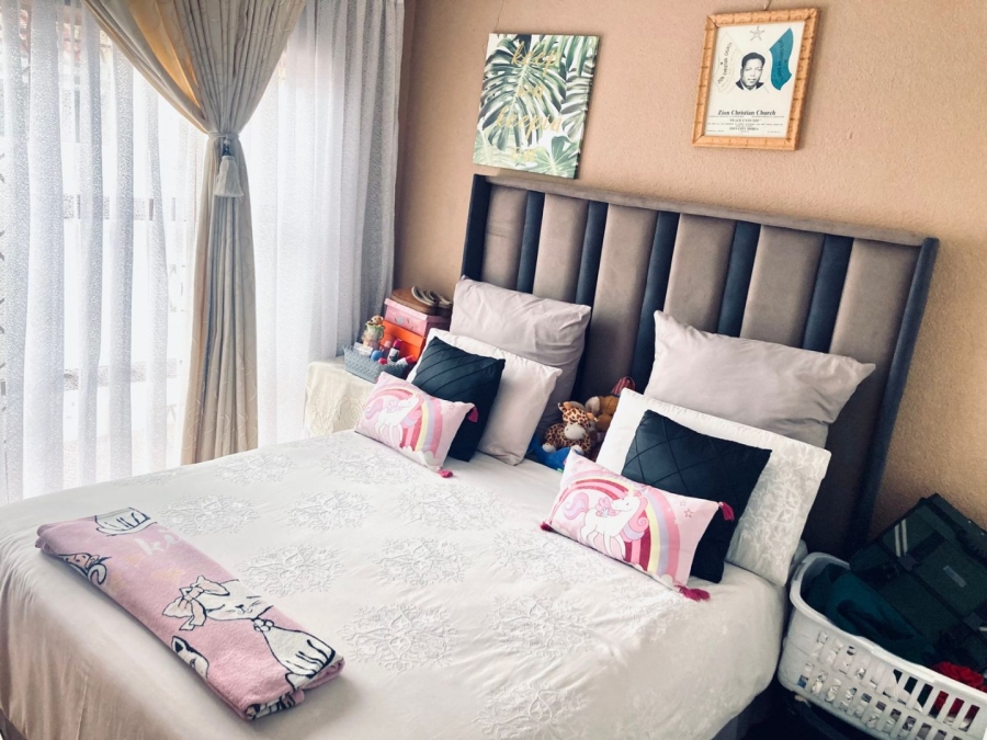 3 Bedroom Property for Sale in Mabopane Unit M North West